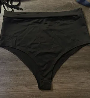 womens Black Iheartraves high cut, high waisted bikini bottoms size 1X thumbnail 1