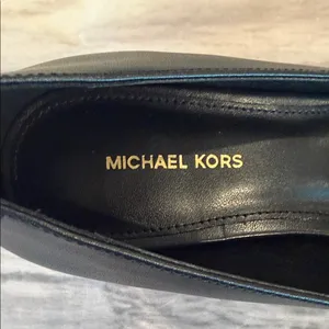 NWT Michael Kors Mandy Flex Kitten Pumps thumbnail 10