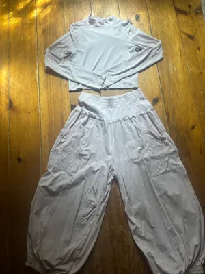Free people movement set thumbnail 1