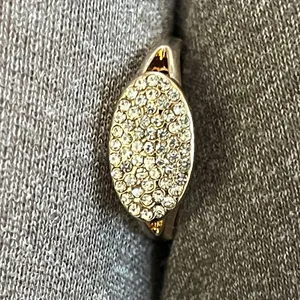 Avon Elegant Gold Tone and rhinestone Women's Ring thumbnail 7