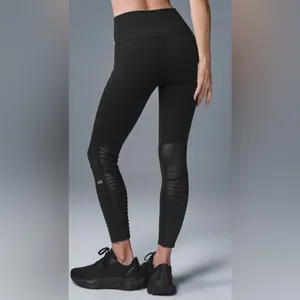 NWT Alo Yoga High Waist Moto Leggings Black Black Glossy Size XS thumbnail 2
