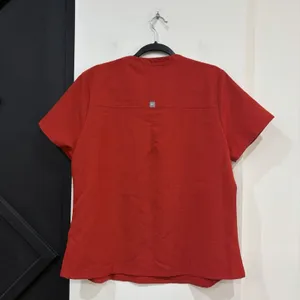 Fabletics Red Vital 1 Pocket Scrub Top Size Large thumbnail 5
