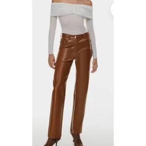 WILFRED ARITZIA The Melina Pant High Waisted Vegan Leather Cognac Brown Size 6 thumbnail 2