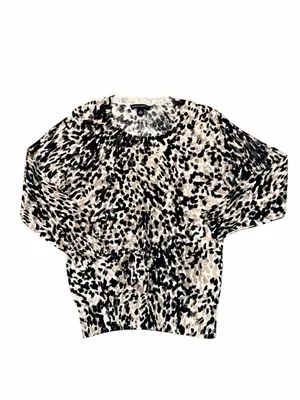 Banana Republic Gray Black & White Leopard Print Crew Neck Knit Sweater Sz S thumbnail 7