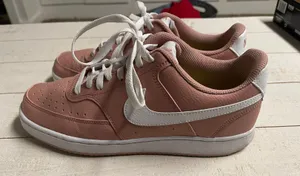 Nike Court Vision Low Women’s Sneakers thumbnail 1