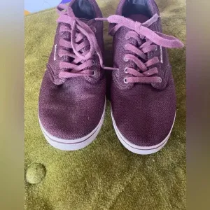 Vans Burgundy Women’s Woven Ultractive Shoes Size 6 EUC! 010‎ thumbnail 2