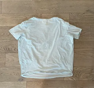 Lululemon shirt thumbnail 1