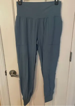 Athleta Salutation jogger in powervita thumbnail 1