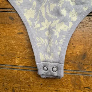 Free‎ People Intimately Floral Print Thong Bodysuit Lavender Cream M thumbnail 4