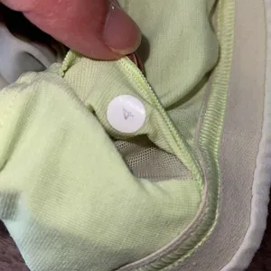 Lululemon Run: Hook Me Up Bra Wagon‎ Stripe Faded Zap / Faded Zap Size 4 thumbnail 7