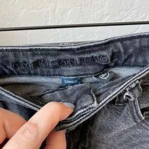 American Eagle Outfitters Mom Jean Black Wash Jeans thumbnail 3