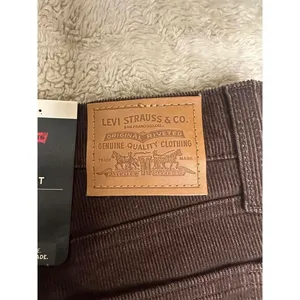 Levi's vintage-inspired button-fly Wedgie Straight corduroy pants Size 28x28 thumbnail 12