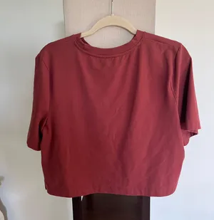 Target Maroon Tshirt thumbnail 3