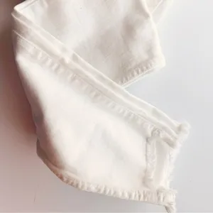 Madewell • 10" High-Rise Skinny Jeans in Pure White: Step-Hem Edition thumbnail 36