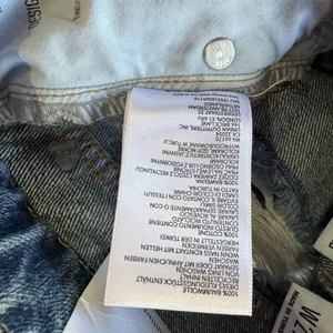 BDG Urban Outfitters Harri Low Rise‎ Boyfriend Distressed Denim Jean Shorts 27 thumbnail 7