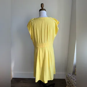 LOFT BUTTER YELLOW BUTTON FLARE MINI DRESS V NECK BUTTON DOWN SIZE 8 thumbnail 5