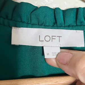 Loft Green Puff Sleeve Tie Neck Cotton Modal Blouse Womens‎ Medium thumbnail 2