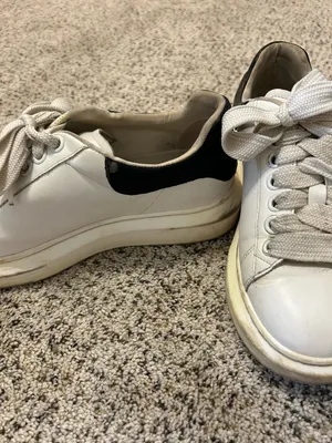 Steve Madden Women's White Leather Low-Top Sneakers thumbnail 5