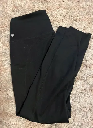 ZELLA Leggings with pockets - Sz M thumbnail 1