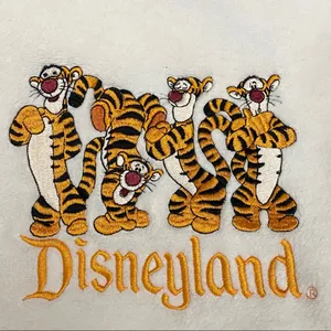 Disney Disneyland Winnie The Pooh Fleece Sweatshirt L thumbnail 8