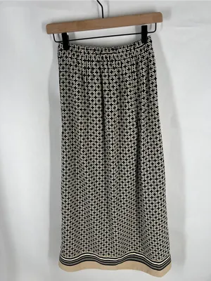 Abercrombie & Fitch Black and Cream Maxi Skirt with Geometric Print thumbnail 7