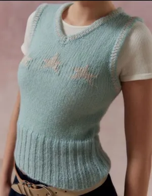 Kimchi Blue sweater vest in size small thumbnail 1