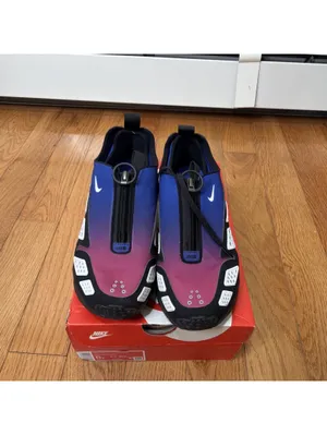Women’s Size 7 Nike Air Max Sunder Max Deep Night Purple And Blue thumbnail 5
