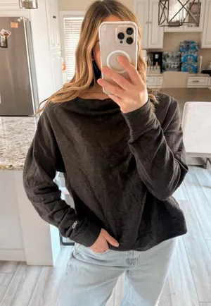 Alo-yoga Women's Grey and Black Jumper thumbnail 1