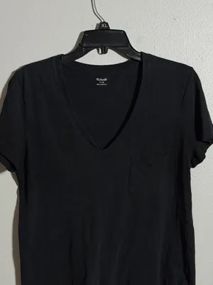 Madewell Women Minimalist Black Crewneck Tee Basic size M‎ thumbnail 2