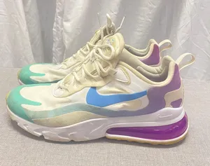 Nike Air Max 270 React thumbnail 1