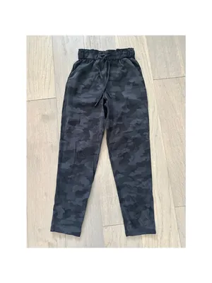 Lululemon Black Grey Camo Pants Size 4 thumbnail 2