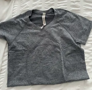 Lululemon Top thumbnail 1