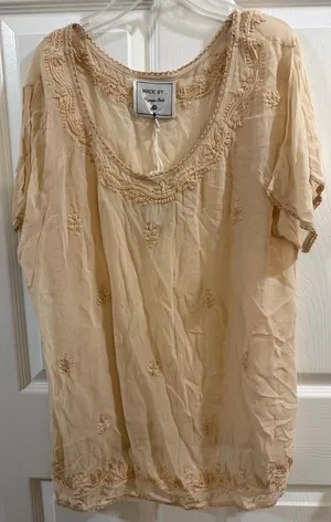 Beige Embroidered Women's Top Tan Size L thumbnail 1