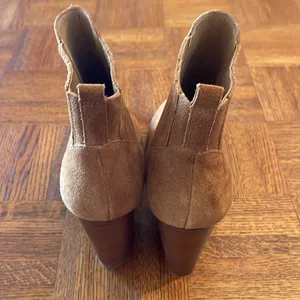 Marc Fisher suede point toe booties size 9 thumbnail 4
