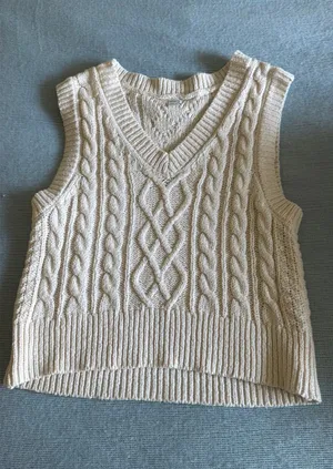 Aerie Sweater Vest Cable Knit thumbnail 1