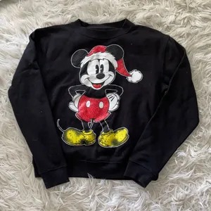 Disney Mickey Mouse christmas sweatshirt thumbnail 1