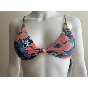 O'Neill‎ Jadia Pismo Knotted Triangle Floral-Print Bikini Top Small NWT thumbnail 4