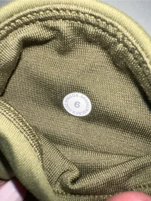 Lululemon Align High-Rise Cropped Jogger
Bronze Green thumbnail 8