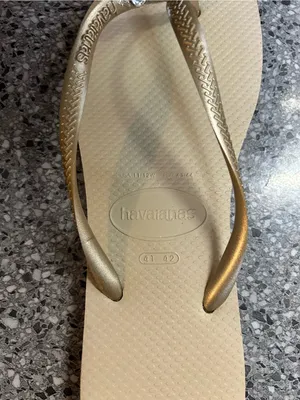 Havaianas Women’s Slim Flip Flops - Beige Footbed with Gold Straps thumbnail 5