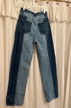Eco Two-Tone 90’s Boyfriend Jeans thumbnail 3