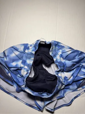 Lululemon Hotty Hot Shorts 4" Tall thumbnail 3
