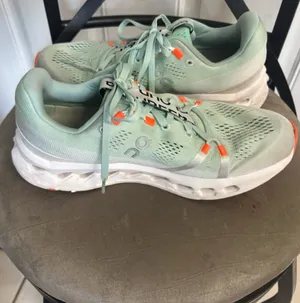 Size 8 On Running Creek-Mint Green Cloudsurfer lace up Round toe Sneakers thumbnail 4