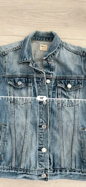 Gap Women's Classic Trucker Washed Blue Jean Denim Jacket Size S thumbnail 5