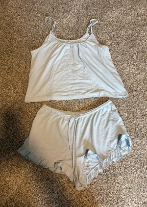 Gap pajamas  thumbnail 1