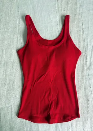 SUUKSESS Amazon ribbed scoop neck red tank thumbnail 1