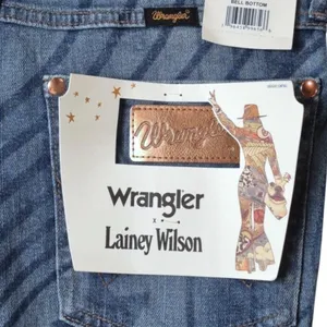 Wrangler x Lainey Wilson Blue Star Jeans Bell Bottom Flare TALL Size 28 x 34 NEW thumbnail 5