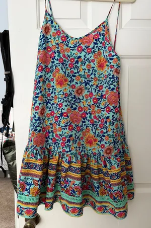 Boutique Floral flowy mini dress thumbnail 1