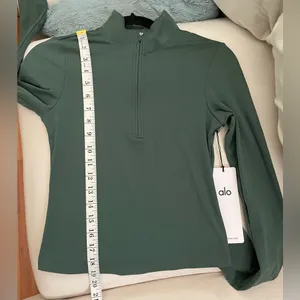 ALO Yoga Softsculpt Precision 1/4 Zip Long Sleeve Clover Green Size S thumbnail 7