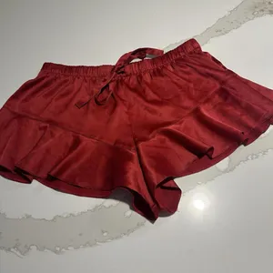 Victoria's Secret Red Pull On PJ Pajama Lounge Shorts Satin Sz Small S thumbnail 10