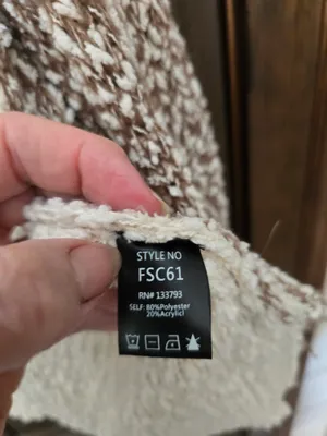 O POL Two-Tone Bouclé Open Cardigan in Cream & Brown Small thumbnail 6